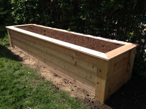 how to build a cedar planter box